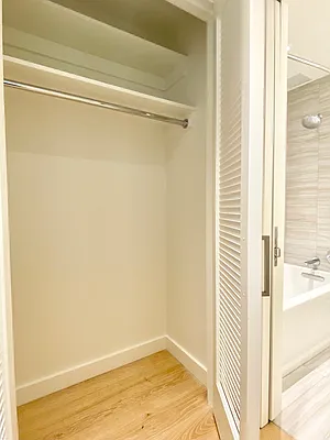 Rented by Greystar | media 34