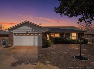 427 E F St N, Jenks, OK 74037