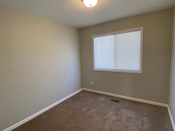 5th image of 2386 Vista Dr