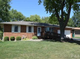 211 W Glen St, East Peoria, IL