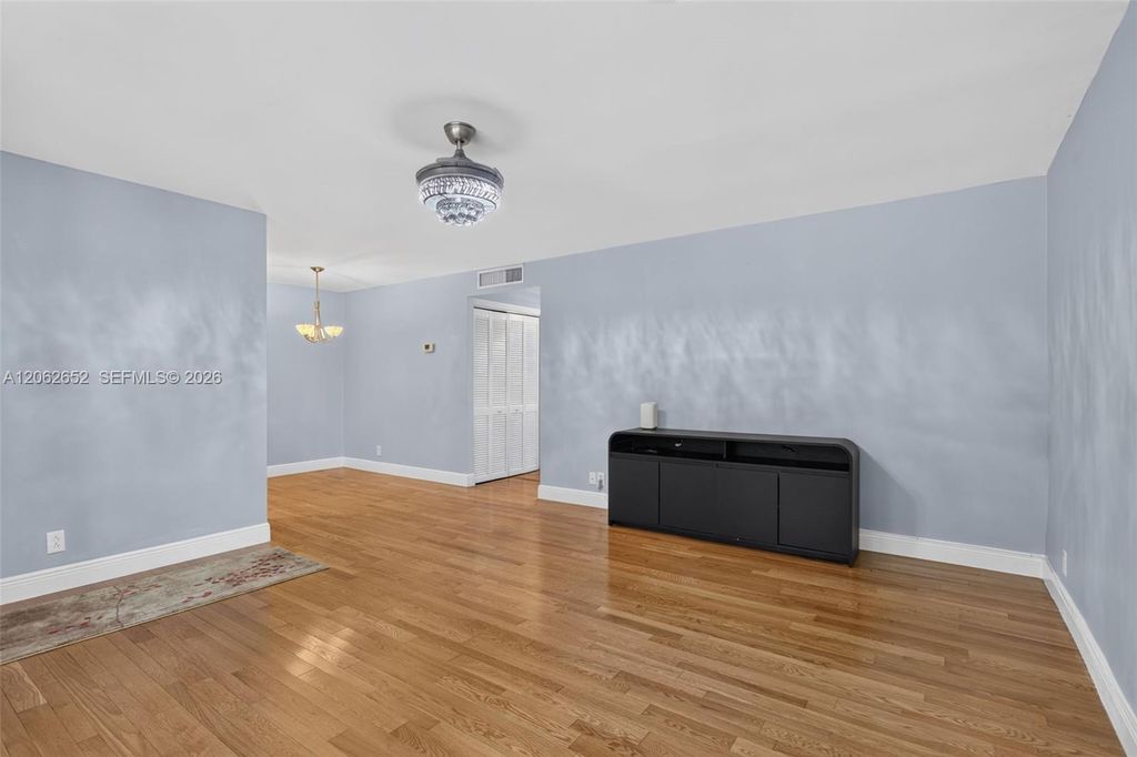 2870 NE 14th Street Cswy APT 203C, photo 5