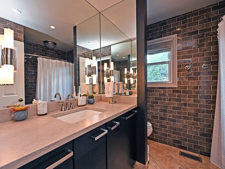 12046 Timberlake Dr — Photo 48