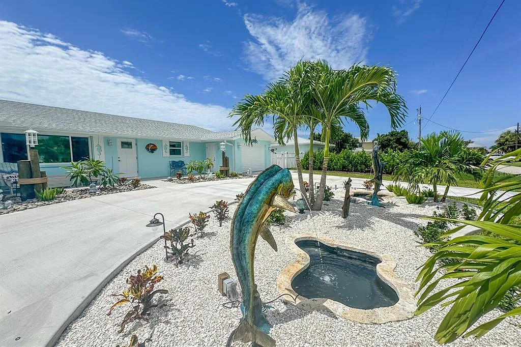 4 bed, 3.0 bath, 1579 sqft, $8,000 — Photo 4