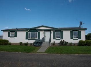 1061 Potter Rd, Tieton, WA 98947
