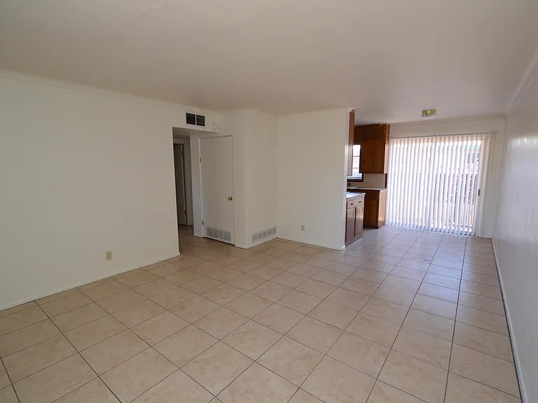 4333 E Bellevue St #2 — Photo 4