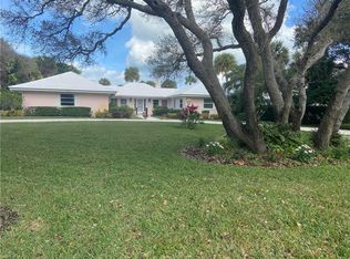 971 Greenway Ln, Vero Beach, FL 32963