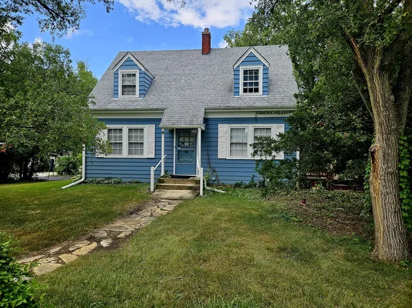 5461 Hillcrest Ave, Downers Grove, IL 60515