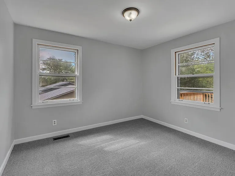 314 Woodberry Dr — Photo 7