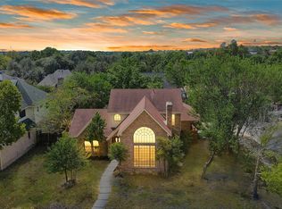 401 Applewood Dr, Pflugerville, TX 78660