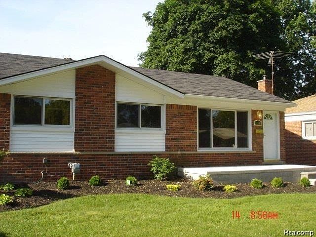 1st image of 31741 Grandview Ave