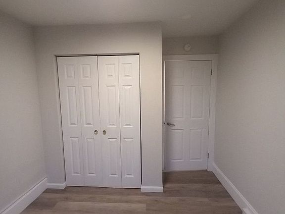 3rd image of 420-422 Douglass St #2
