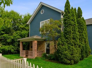 1705 Lake St, Evanston, IL 60201