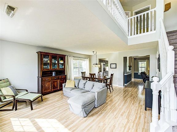 5th image of 3525 Waterstone Cir