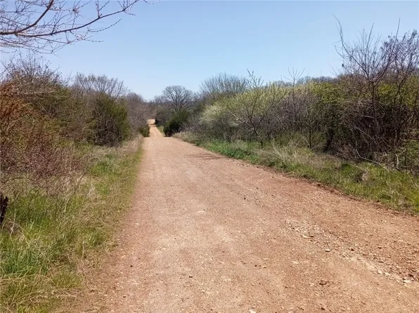 755 Eagle Ln #12, Oak Grove, AR 72660