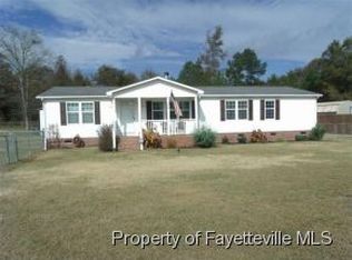 434 Sandy Grove Rd, Parkton, NC 28371