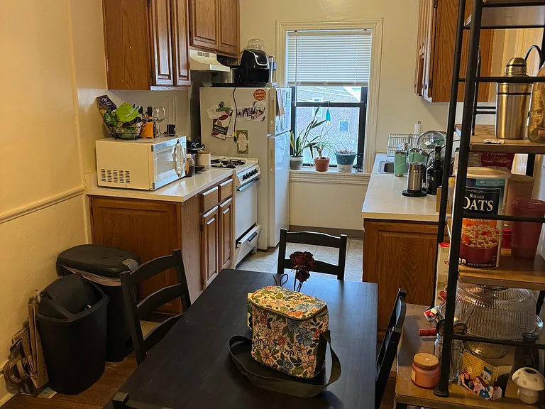 208 Beverly Rd #4 — Photo 17