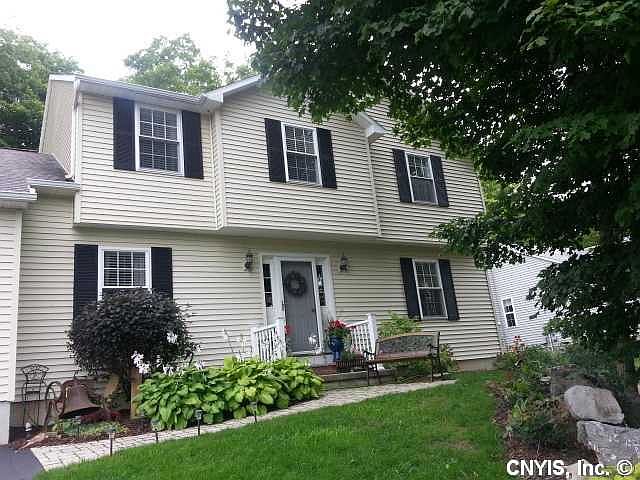 1st image of 17 Kinderwood Dr