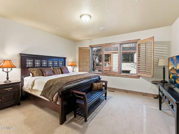 1273 W Stillwater Dr, Heber, UT 84032