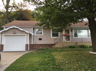 100 Ridgeview Rd, Sioux City, IA 51104