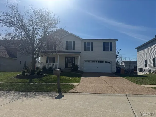 58 Lauer Ct, Wentzville, MO 63385