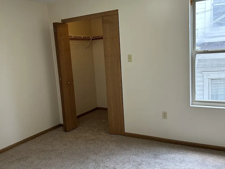 48 Cowan St #0 — Photo 10