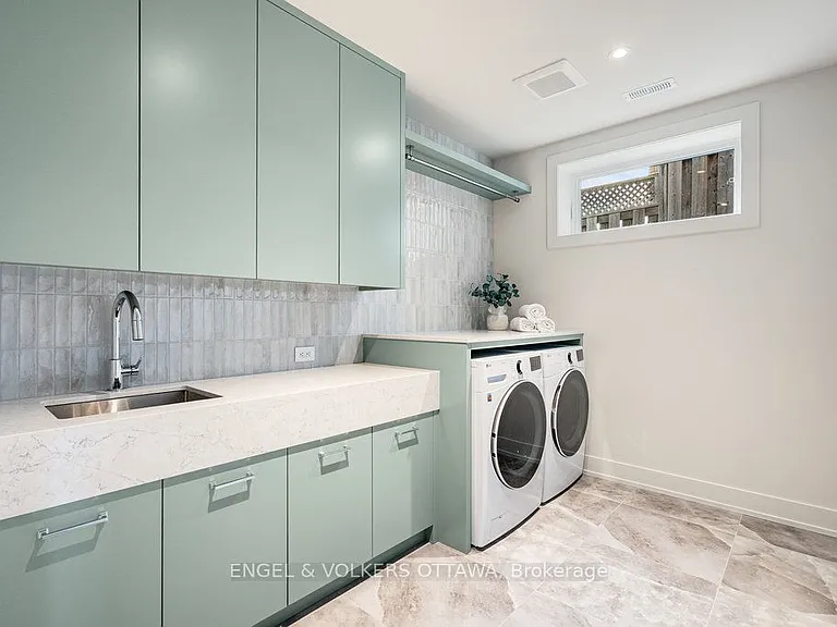 291 Billings Ave — Photo 44