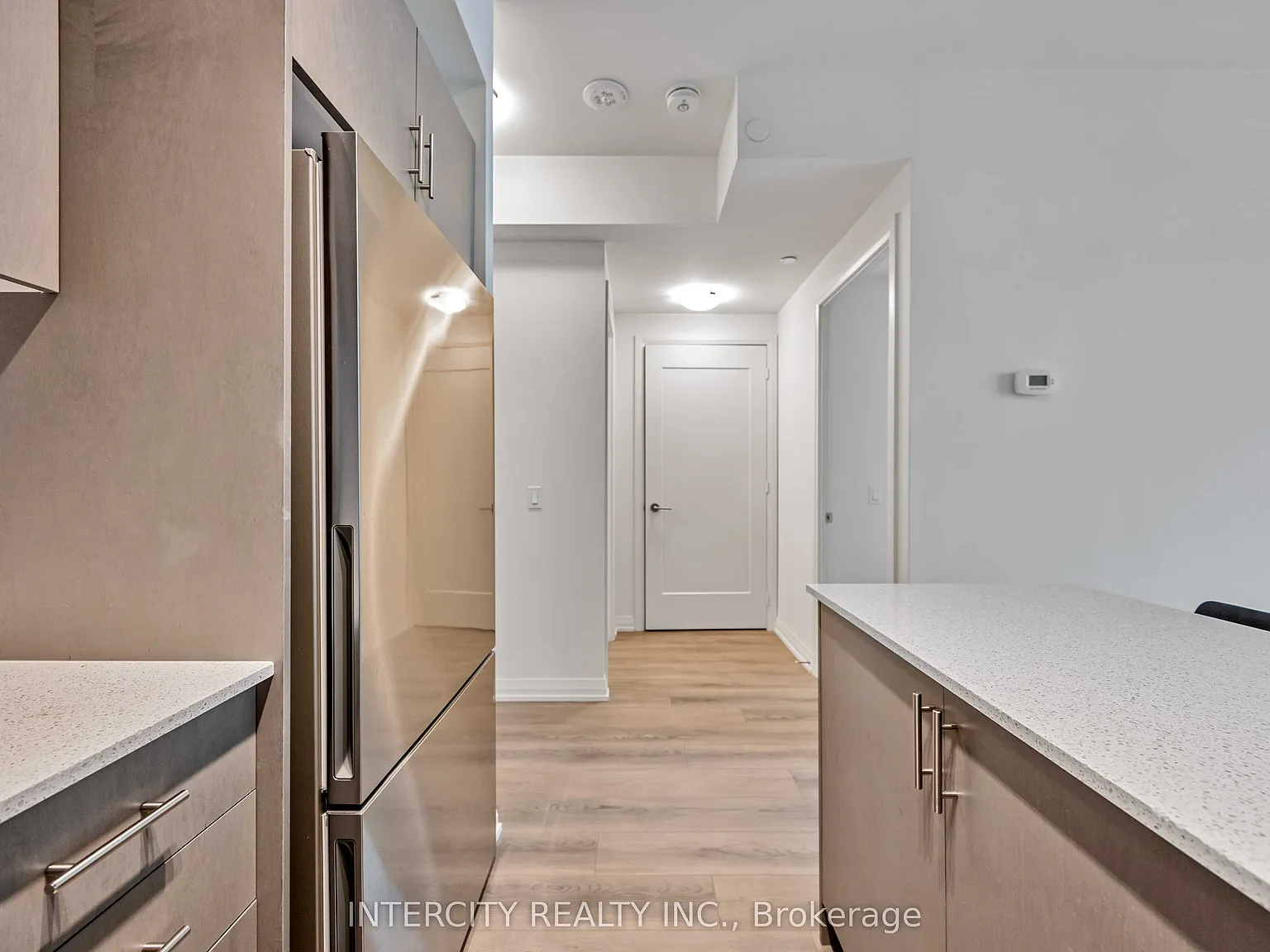 Charisma Condos — Photo 3