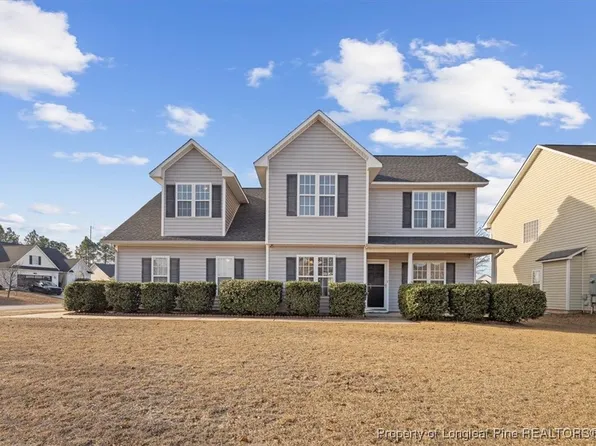 1203 Chimney Swift Dr, Fayetteville, NC 28306