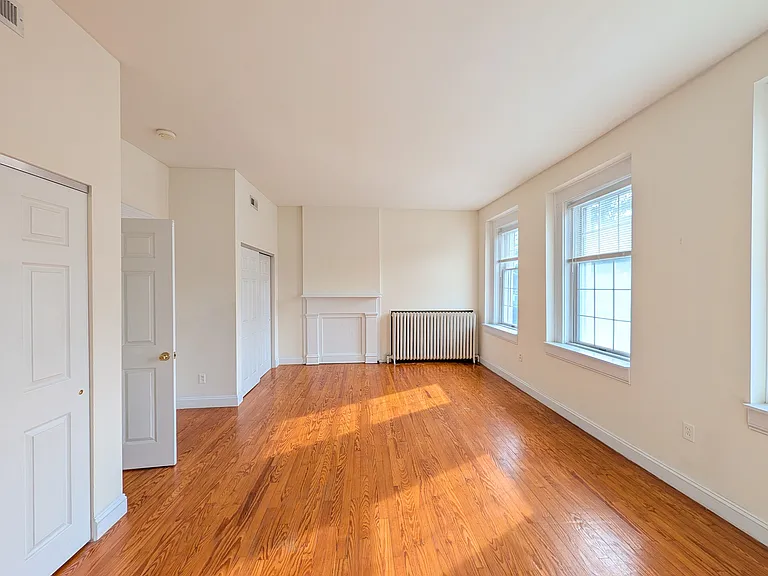700 N Jefferson St #B — Photo 7