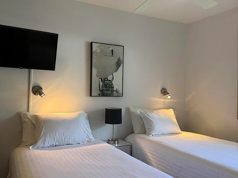600 E Main St #406 — Photo 16