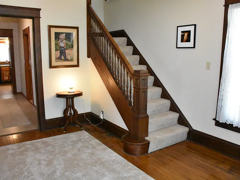618 Walnut St — Photo 8