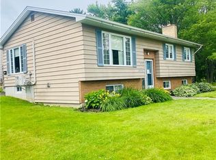 970 Frampton Ln, Moncton, NB E1G 1M8