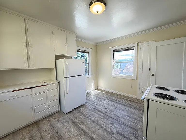 1215 Park Street — Photo 13