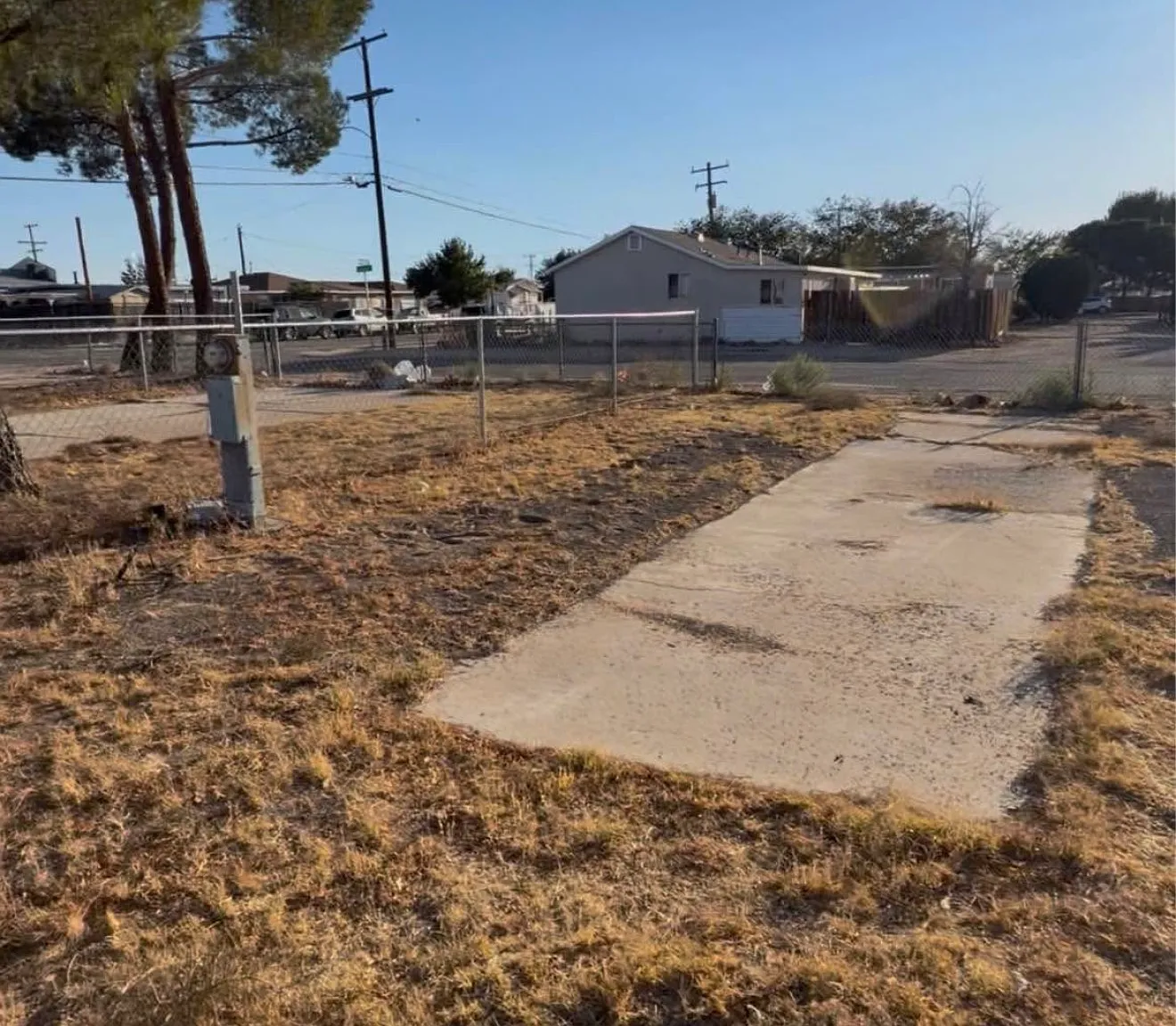 3 bed, 2000 sqft, $475 — Photo 3