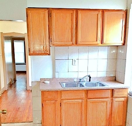 2nd image of 1708 N Austin Ave #1