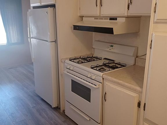 2nd image of 4900 N Highway 99 #220