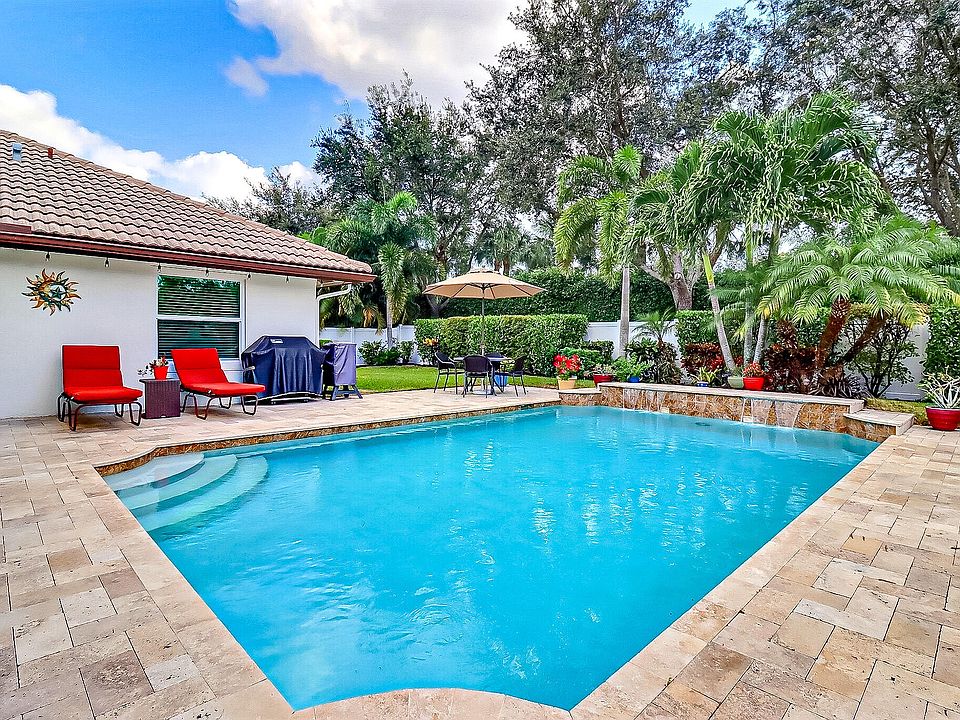1st image of 6604 Blue Bay Circle