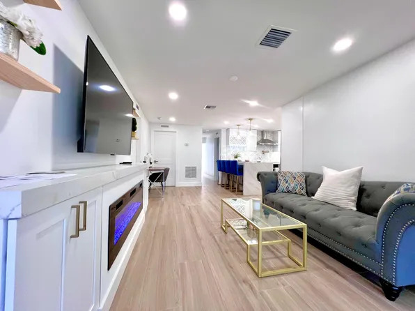 118 SW 9th Avenue, Delray Beach, FL 33444