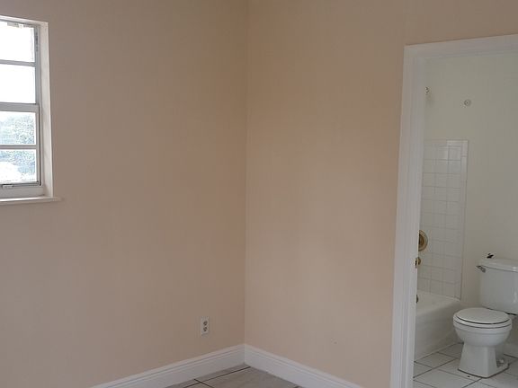 5th image of 14170 NW 22nd Ave APT 3