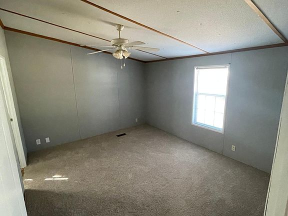 4th image of 172 Wildflower Ln