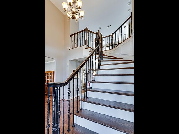 Elegant curved staircase