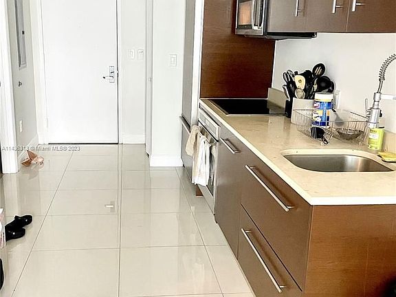3rd image of 465 Brickell Ave APT 2904