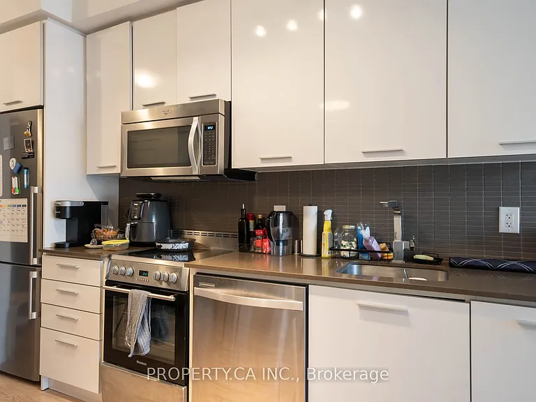 105 George St #303 — Photo 5