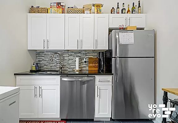 4th image of 115-25 Metropolitan Ave #222