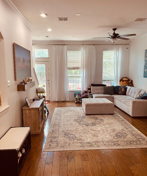 1st image of 5023 Parkview Pl #125