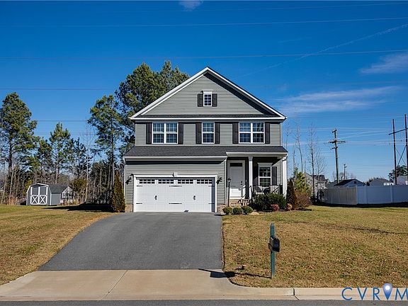 2nd image of 3905 Seasons Ln