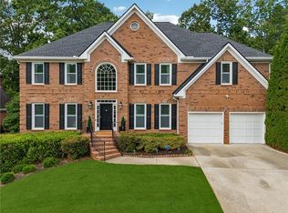 355 Fairleaf Ct, Alpharetta, GA 30022