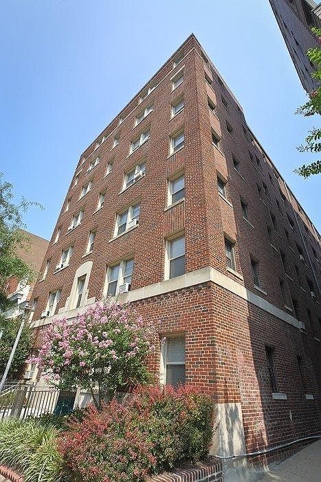 Building Photo 3