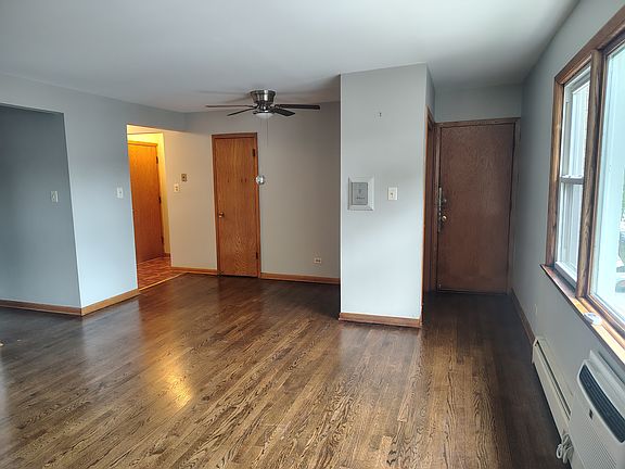 4th image of 3601 S Damen Ave APT 3B