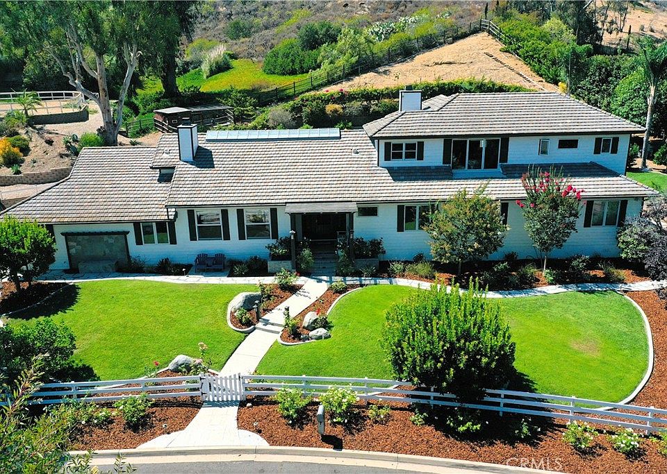 1st image of 15159 Rancho Real